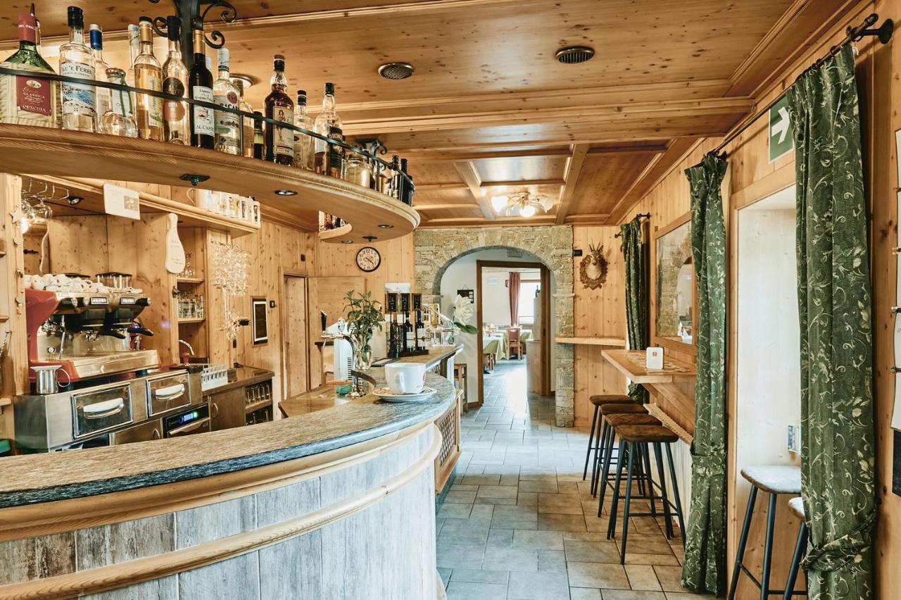 Hotel 2000 Livigno Exteriör bild