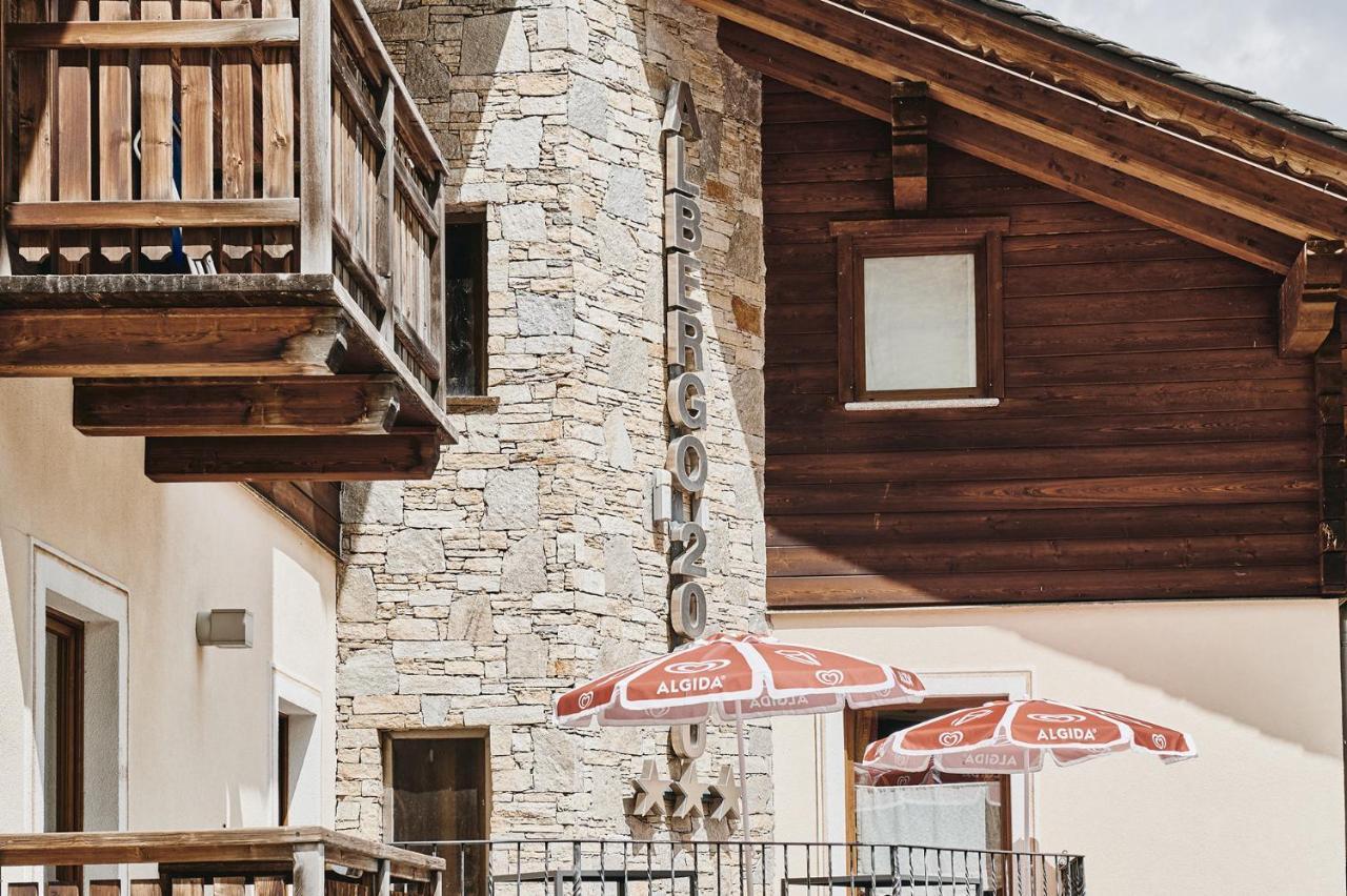 Hotel 2000 Livigno Exteriör bild
