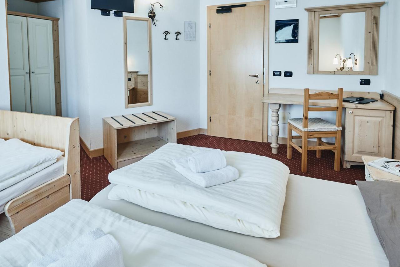 Hotel 2000 Livigno Exteriör bild