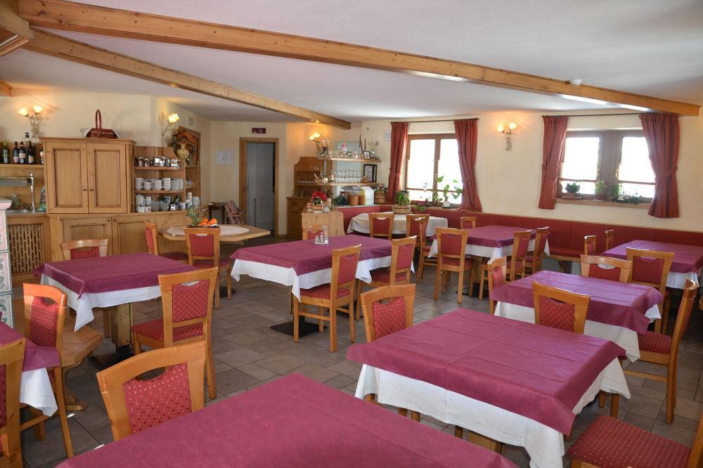 Hotel 2000 Livigno Exteriör bild